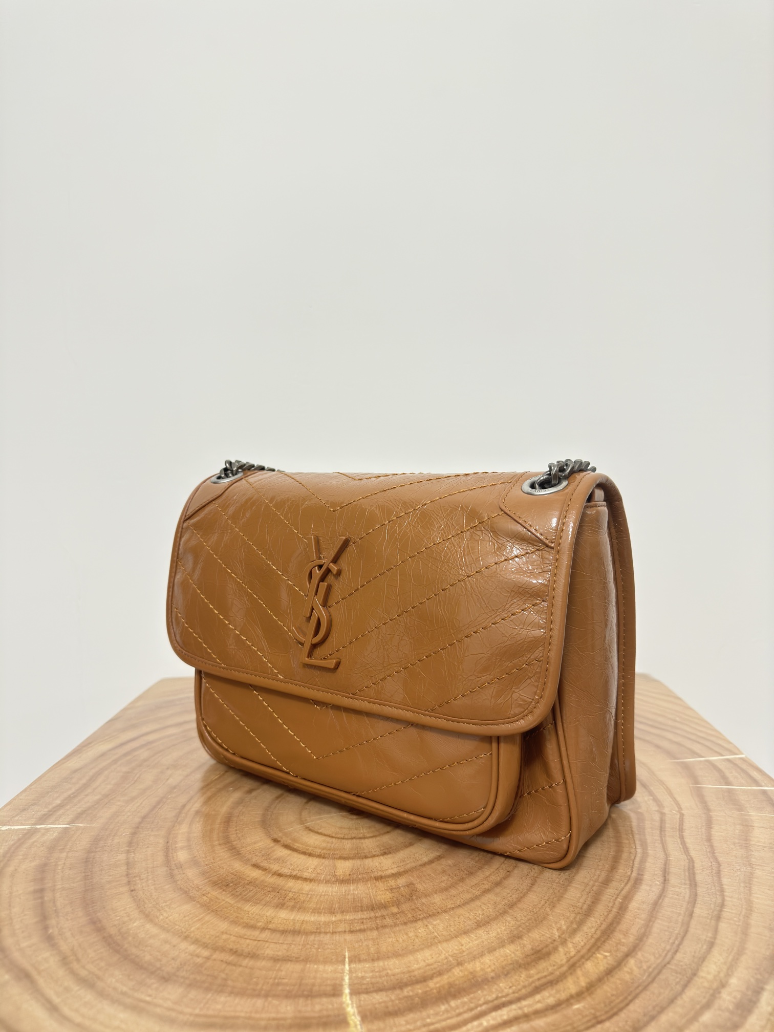 Niki 28cm Commuter Bag, wrinkled oil-waxed cowhide,  semi-matte crease effect