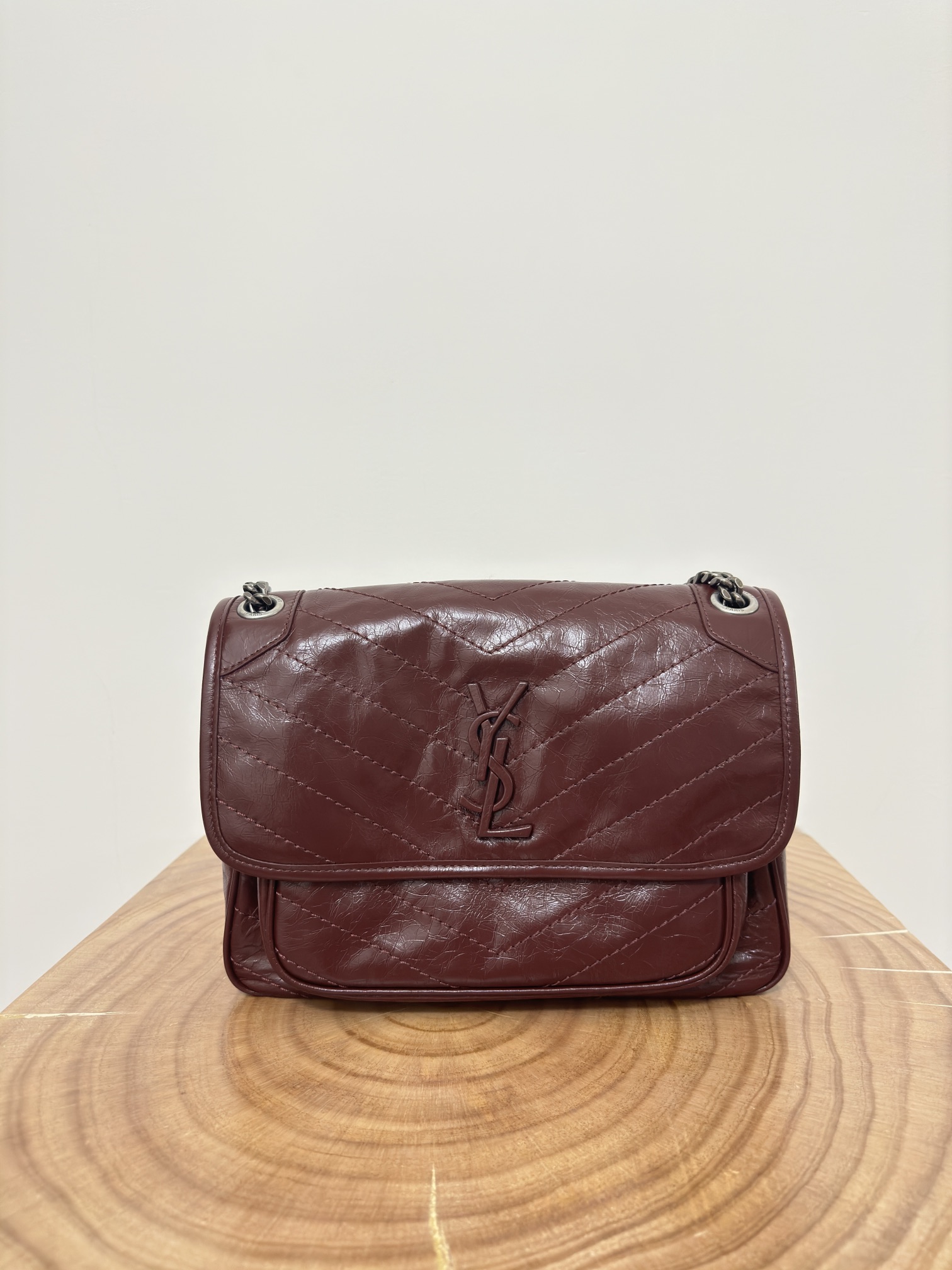 Niki 28cm Commuter Bag, wrinkled oil-waxed cowhide,  semi-matte crease effect