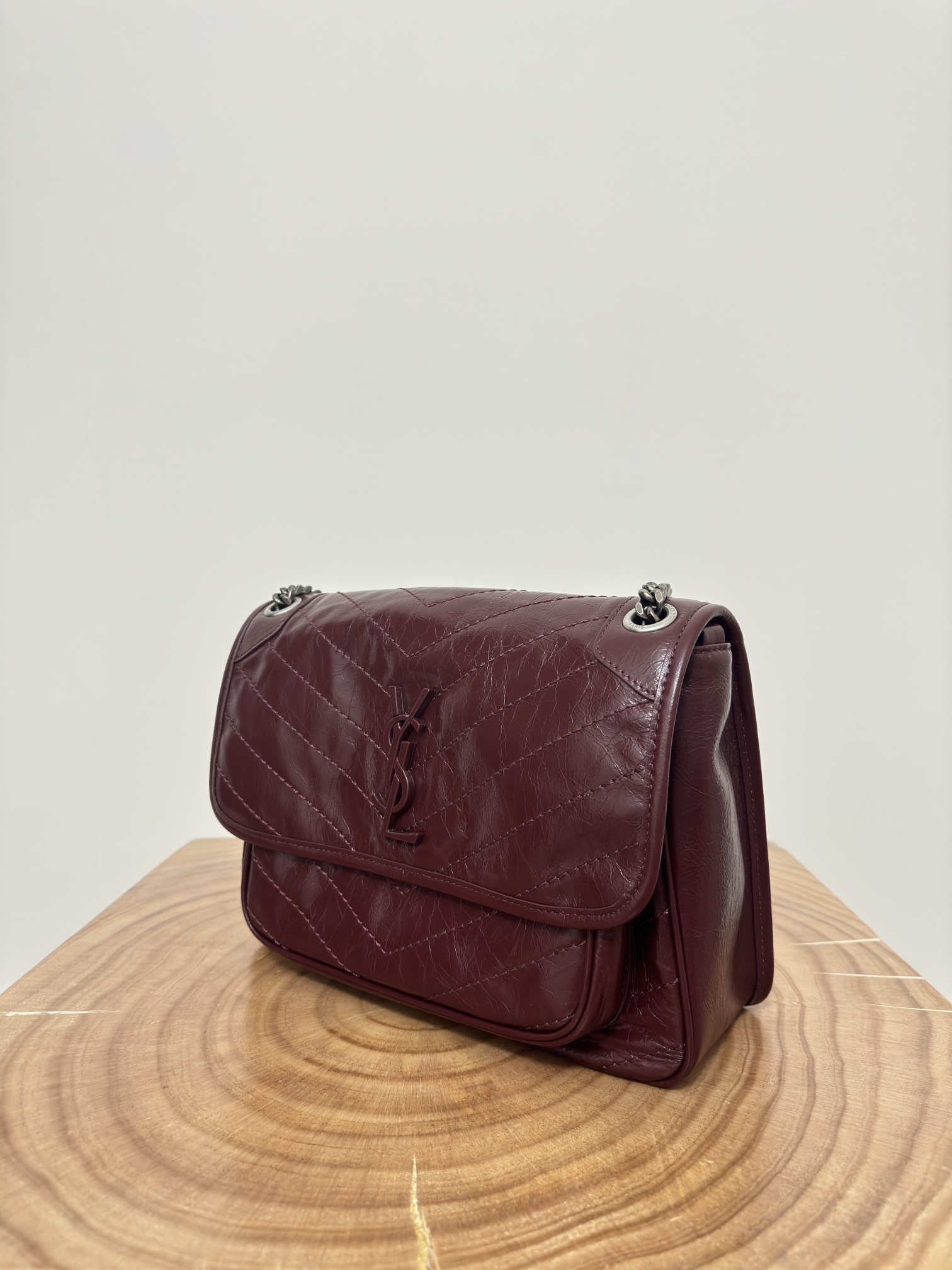 Niki 28cm Commuter Bag, wrinkled oil-waxed cowhide,  semi-matte crease effect