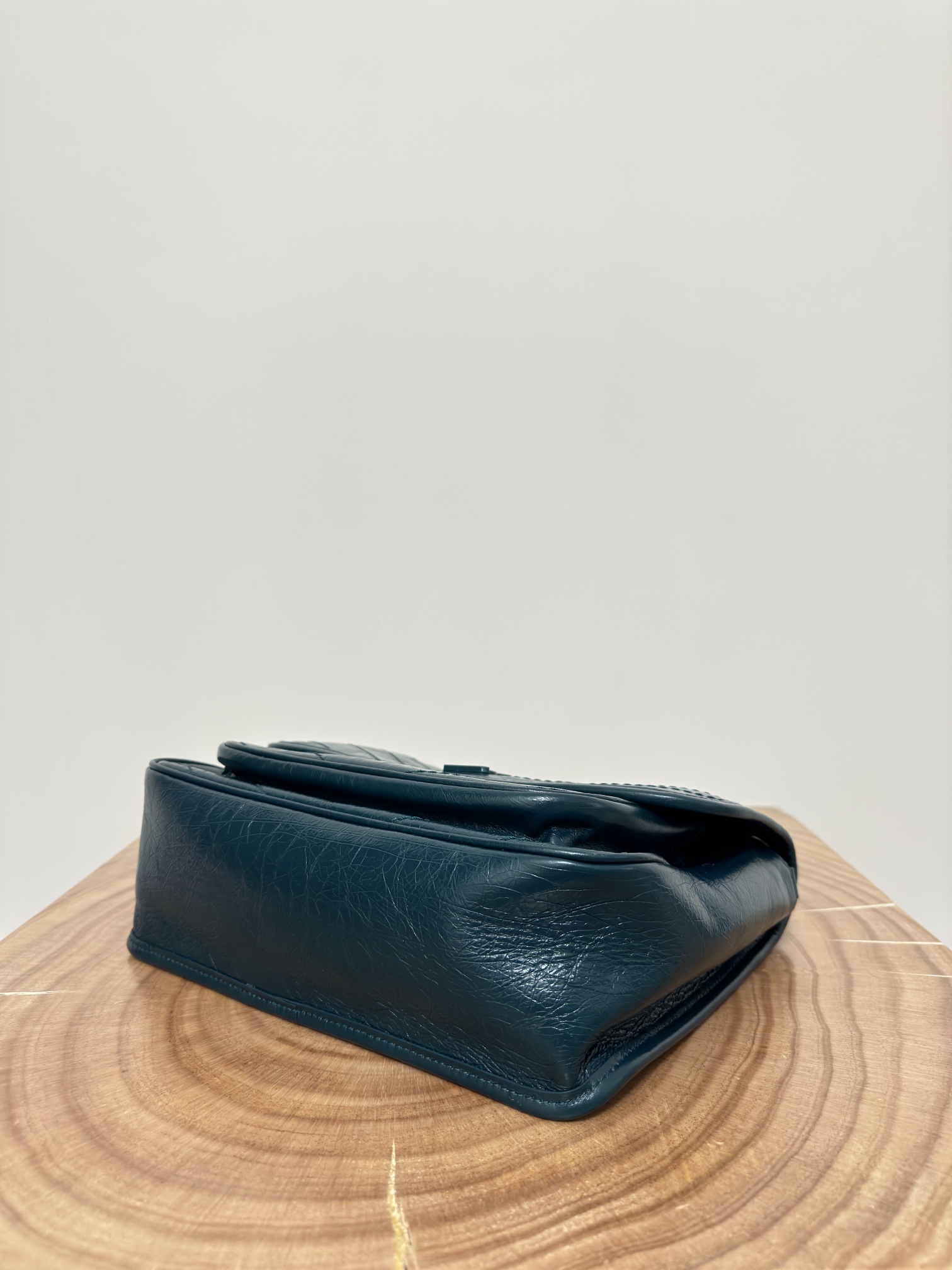 Niki 28cm Commuter Bag, wrinkled oil-waxed cowhide,  semi-matte crease effect