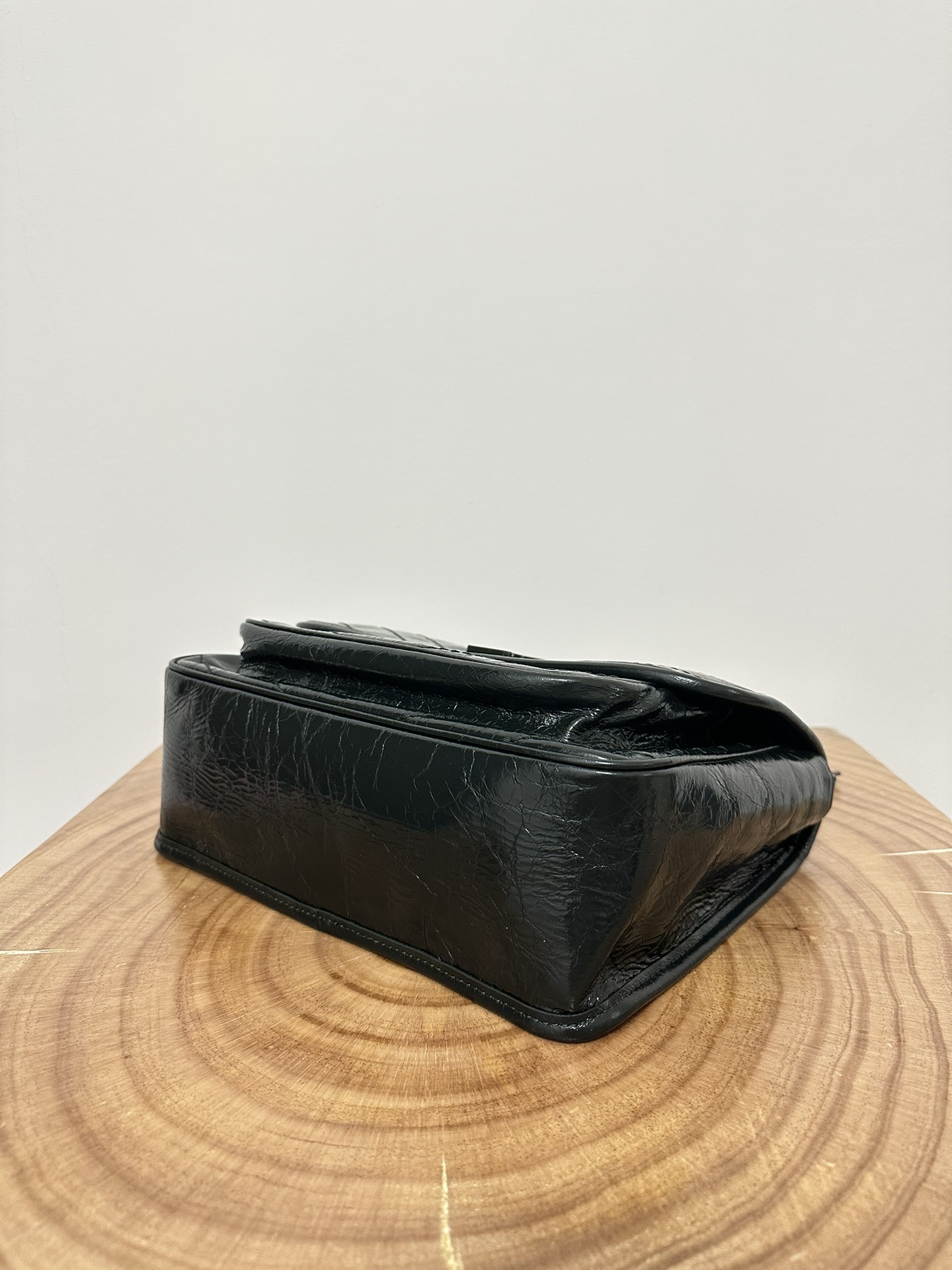 Niki 28cm Commuter Bag, wrinkled oil-waxed cowhide,  semi-matte crease effect