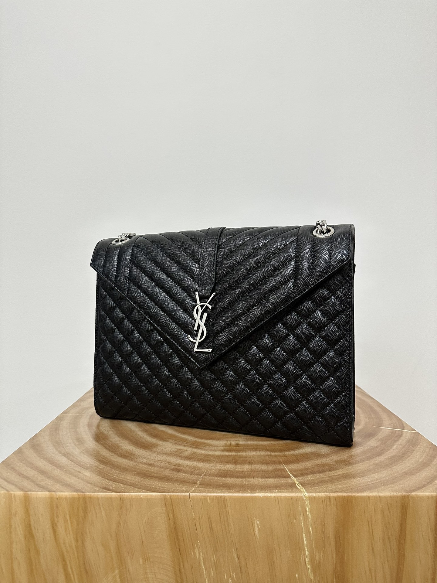 Large YSL Envelope, V Pattern with Caviar Embossed Grid Texture, Cowhide