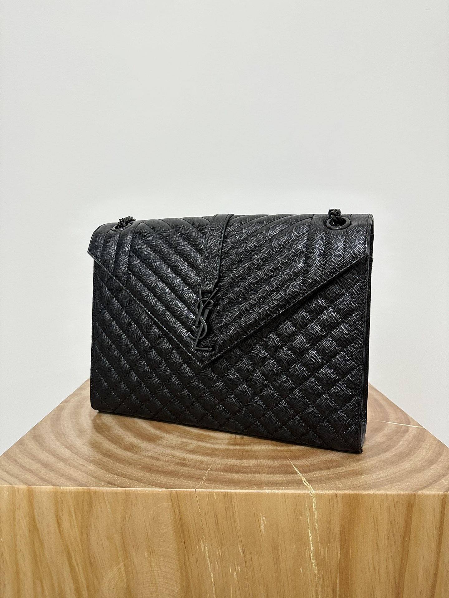 Large YSL Envelope, V Pattern with Caviar Embossed Grid Texture, Cowhide