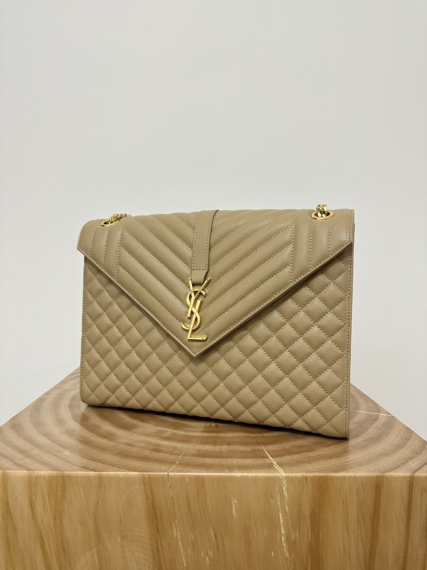 Large YSL Envelope, V Pattern with Caviar Embossed Grid Texture, Cowhide