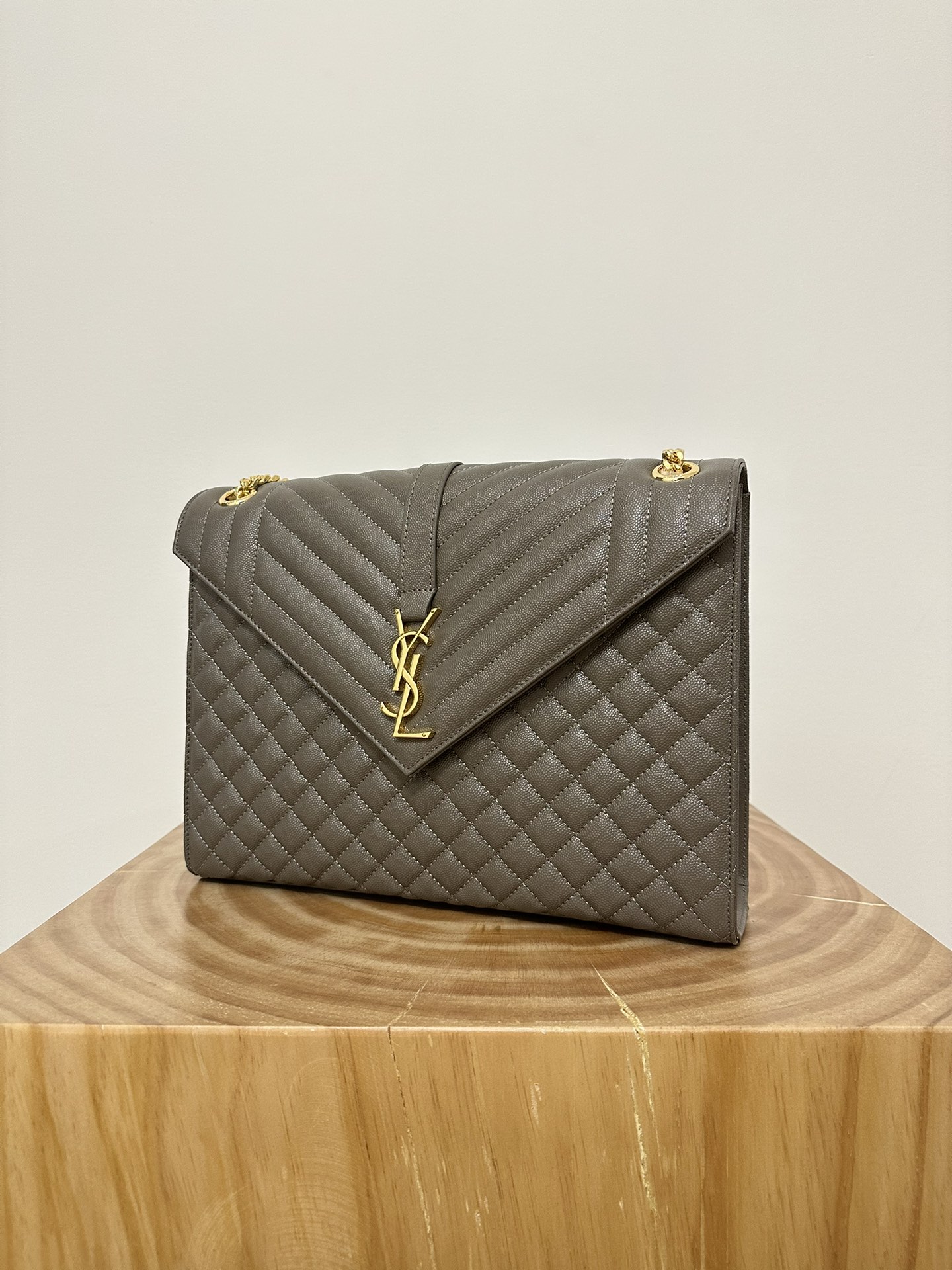 Large YSL Envelope, V Pattern with Caviar Embossed Grid Texture, Cowhide