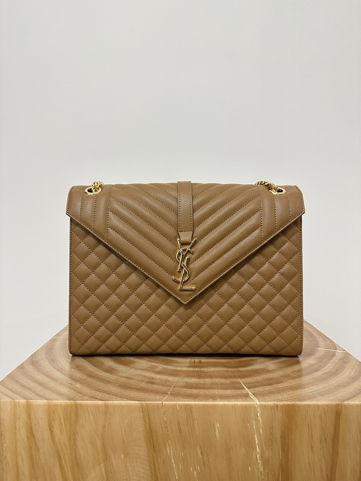 Large YSL Envelope, V Pattern with Caviar Embossed Grid Texture, Cowhide