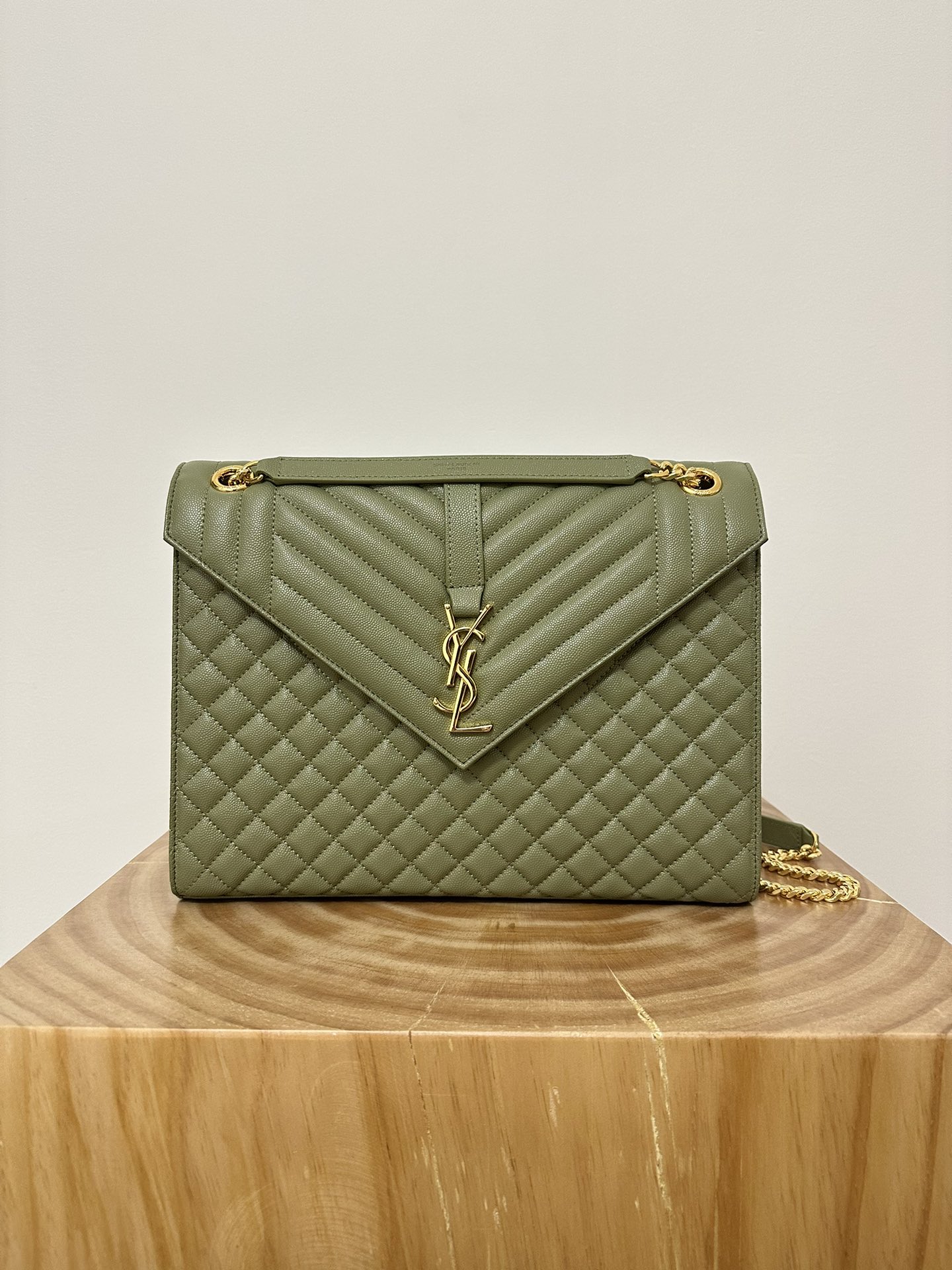 Large YSL Envelope, V Pattern with Caviar Embossed Grid Texture, Cowhide