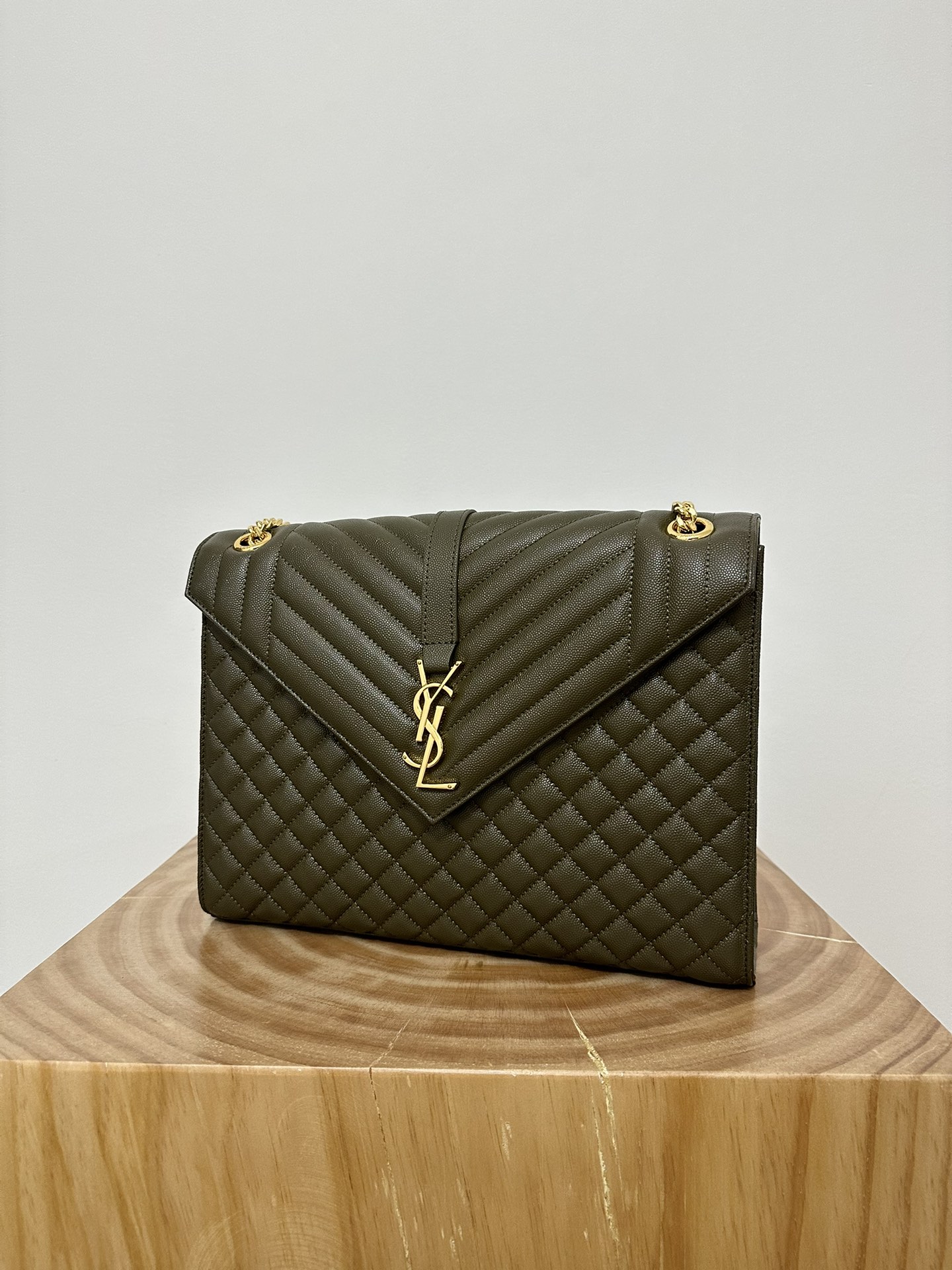 Large YSL Envelope, V Pattern with Caviar Embossed Grid Texture, Cowhide