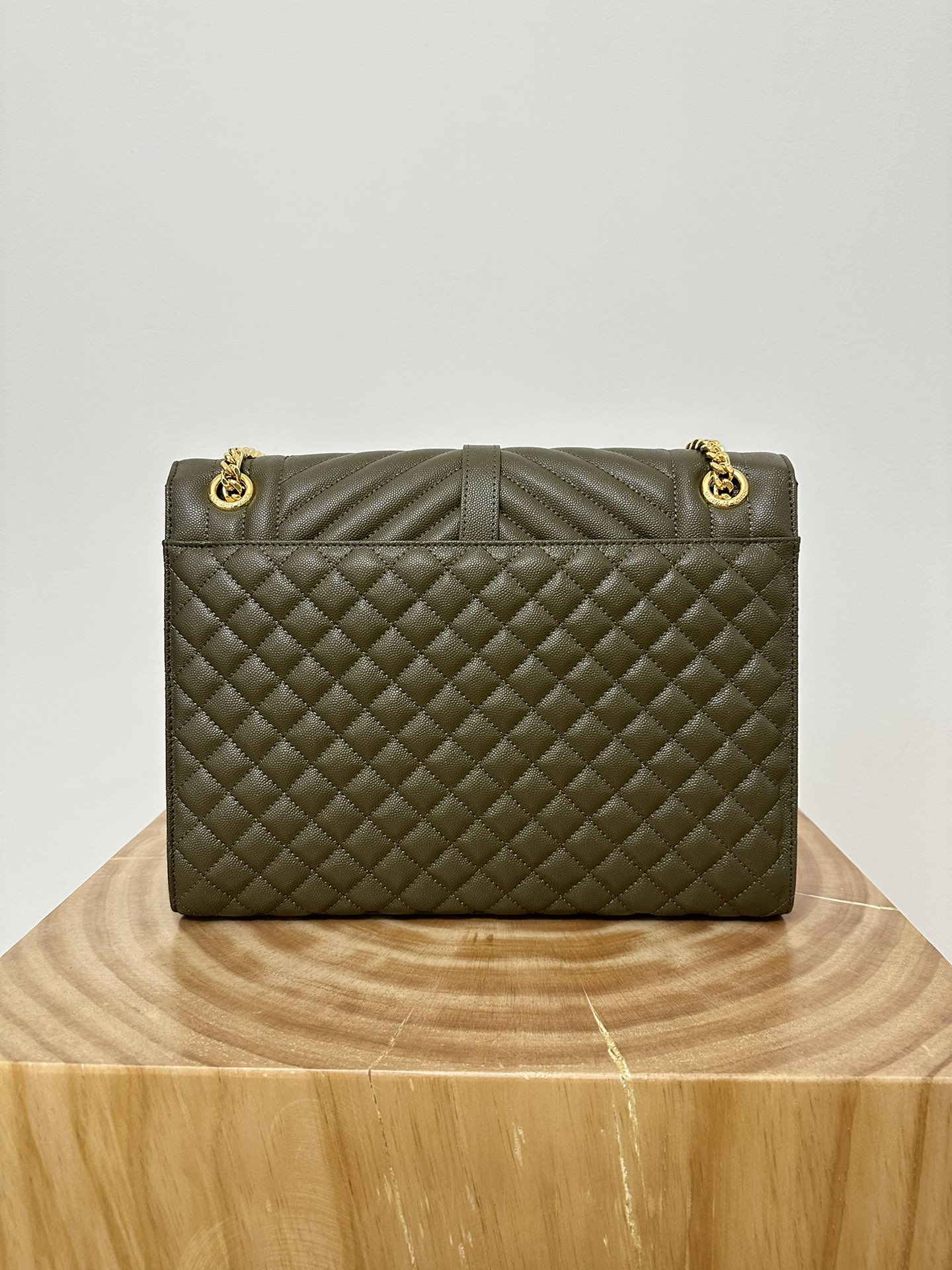 Large YSL Envelope, V Pattern with Caviar Embossed Grid Texture, Cowhide