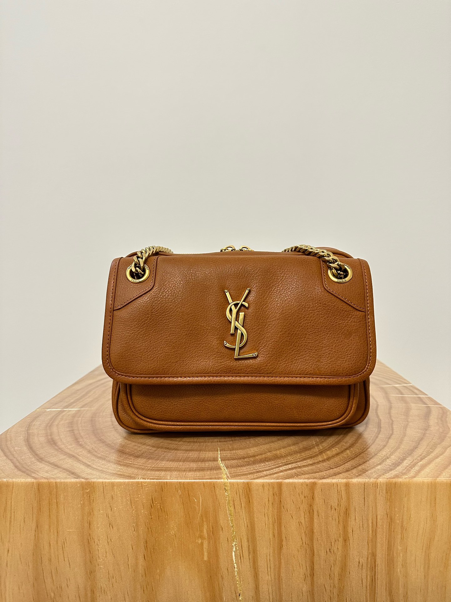 YSL  Niki Medium Camera Bag 