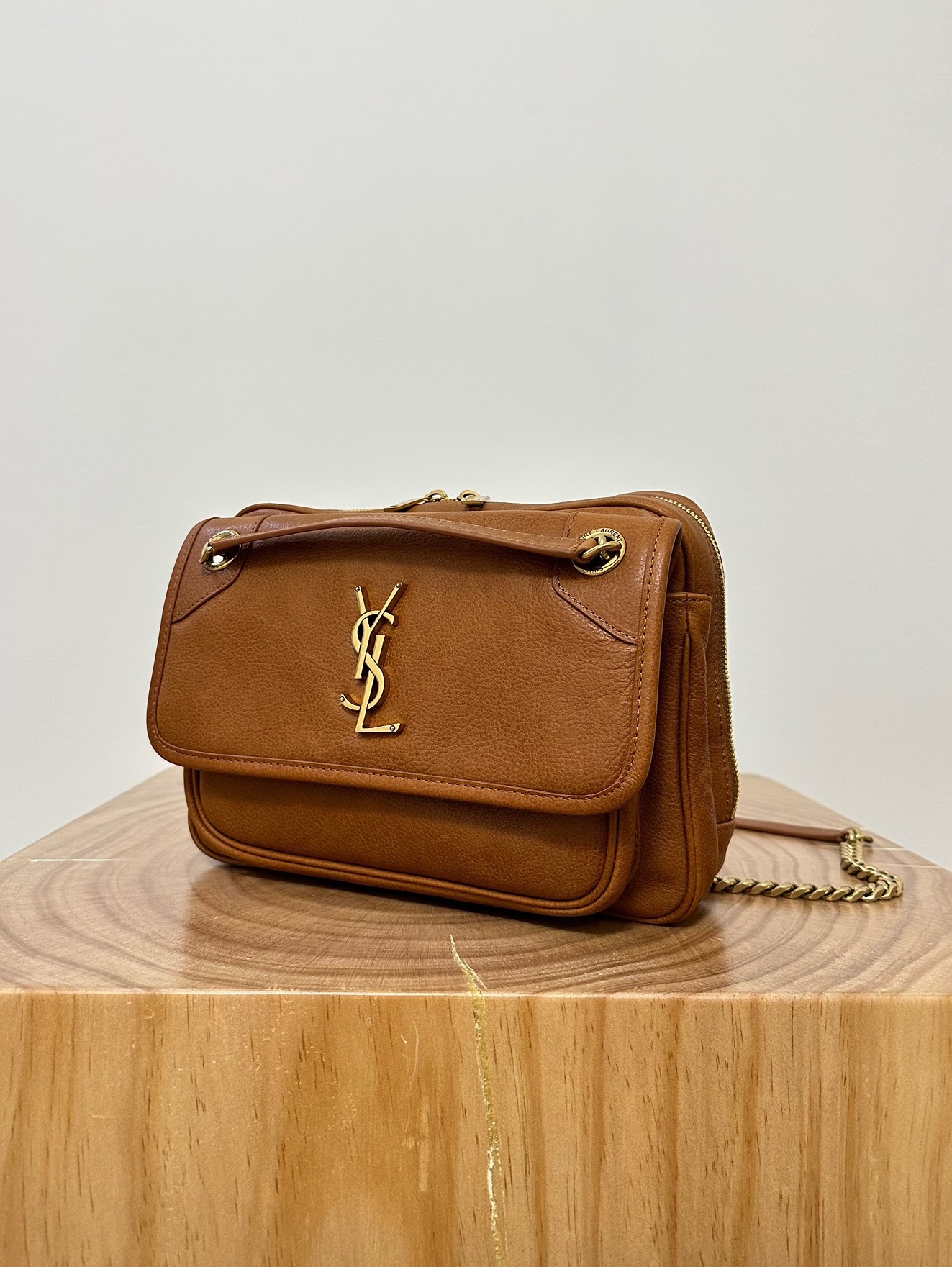 YSL  Niki Medium Camera Bag 