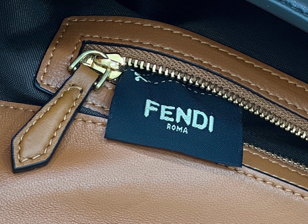 FENDI Baguette Chain Bag Model no: 70220