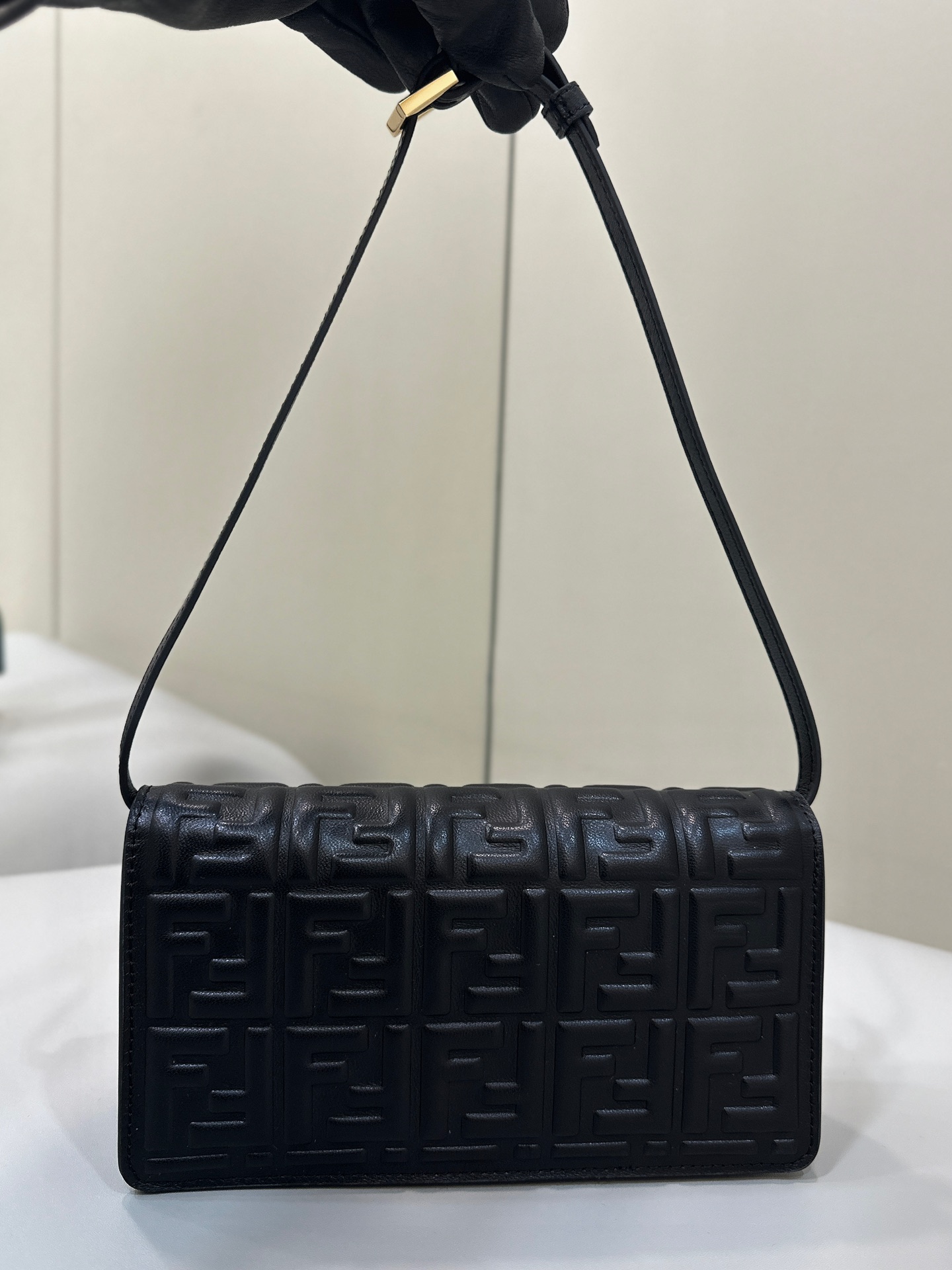 FENDI Baguette Chain Bag, Lambskin Model no: 8638A