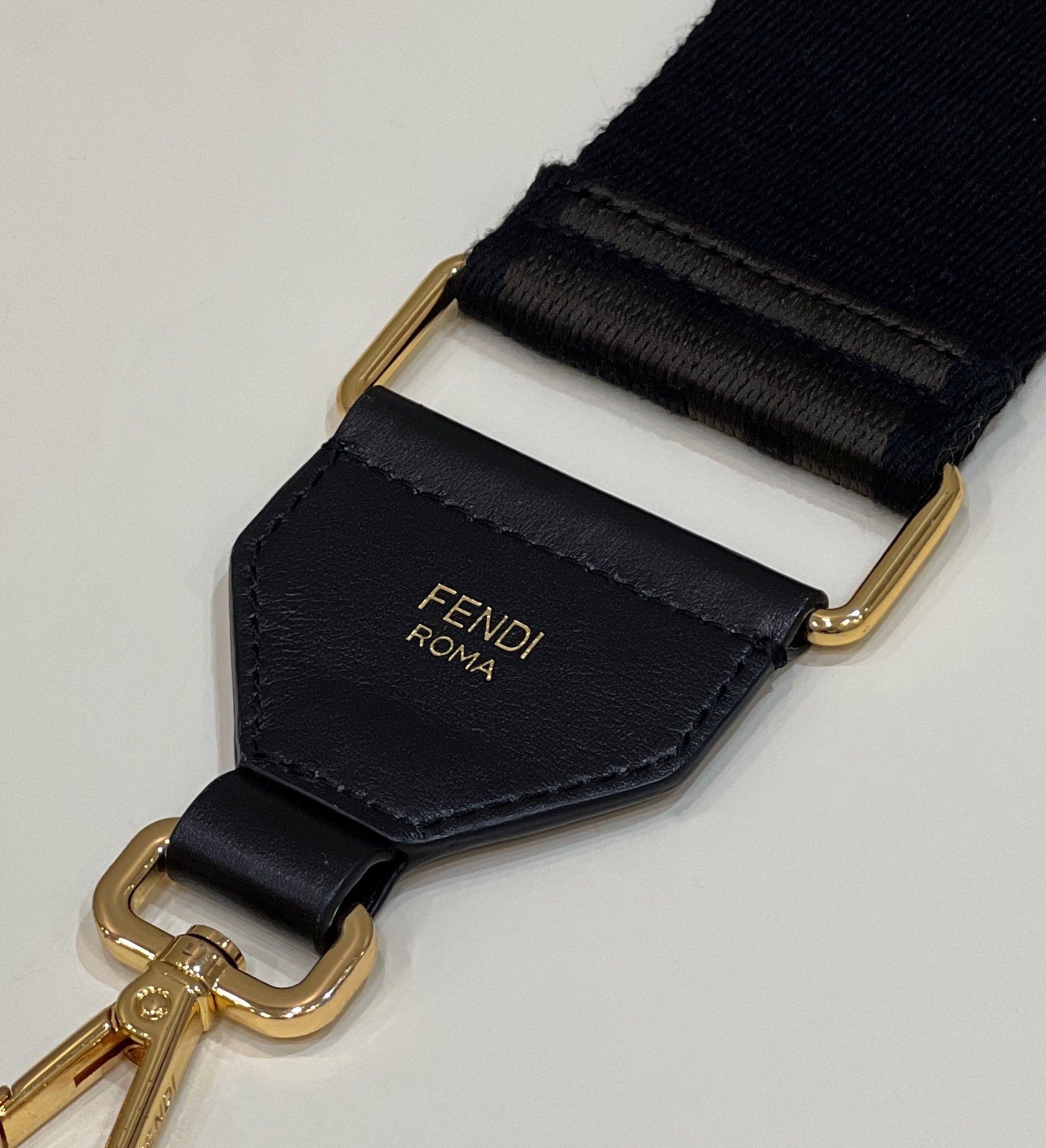 Fendi Wide Shoulder Strap Model no: 907