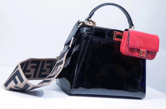 Fendi Wide Shoulder Strap Model no: 907