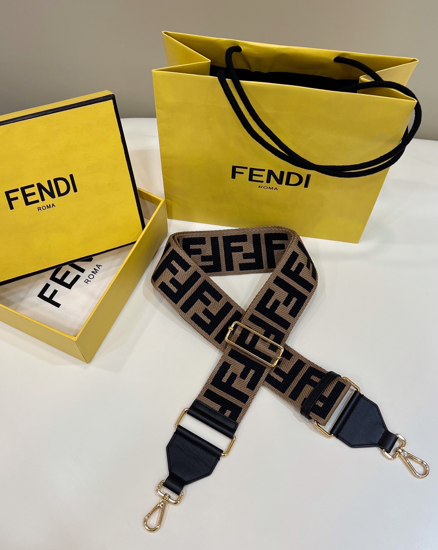 Fendi Wide Shoulder Strap Model no: 907