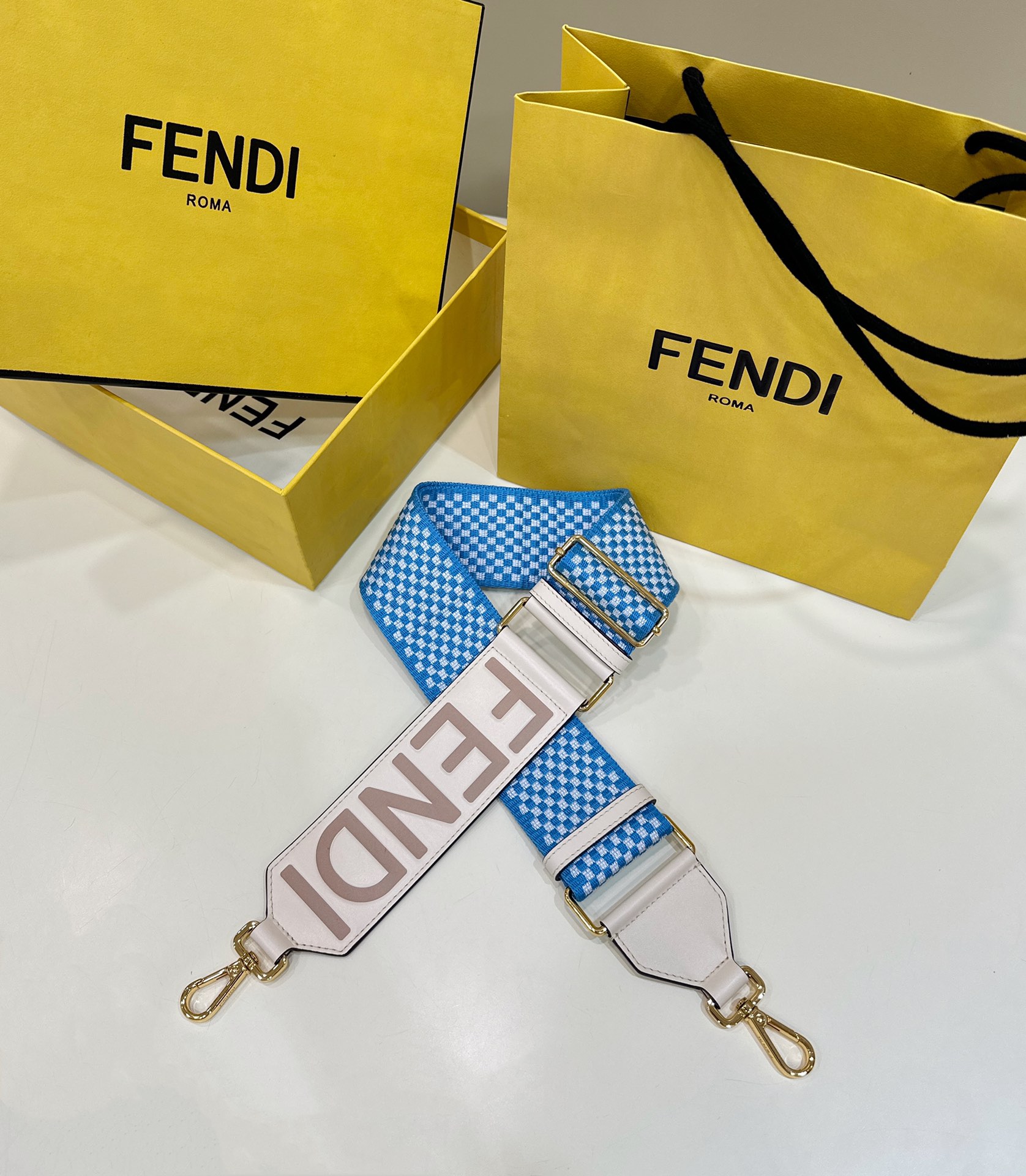 FEND Wide Shoulder Strap Model no: 910