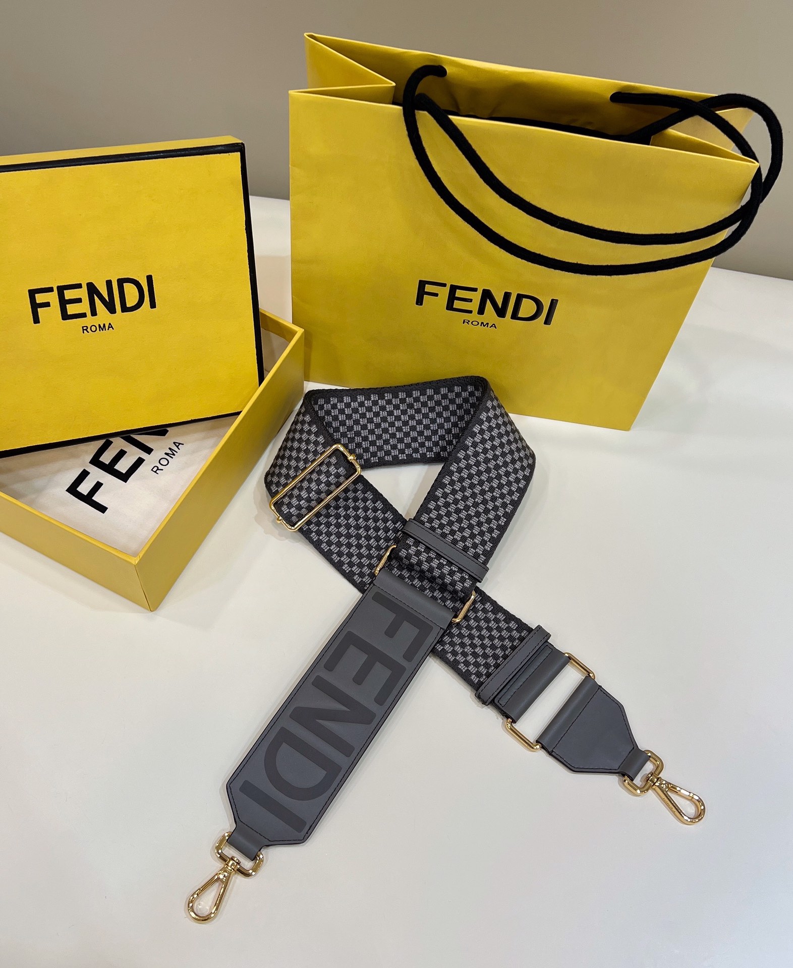 FEND Wide Shoulder Strap Model no: 910