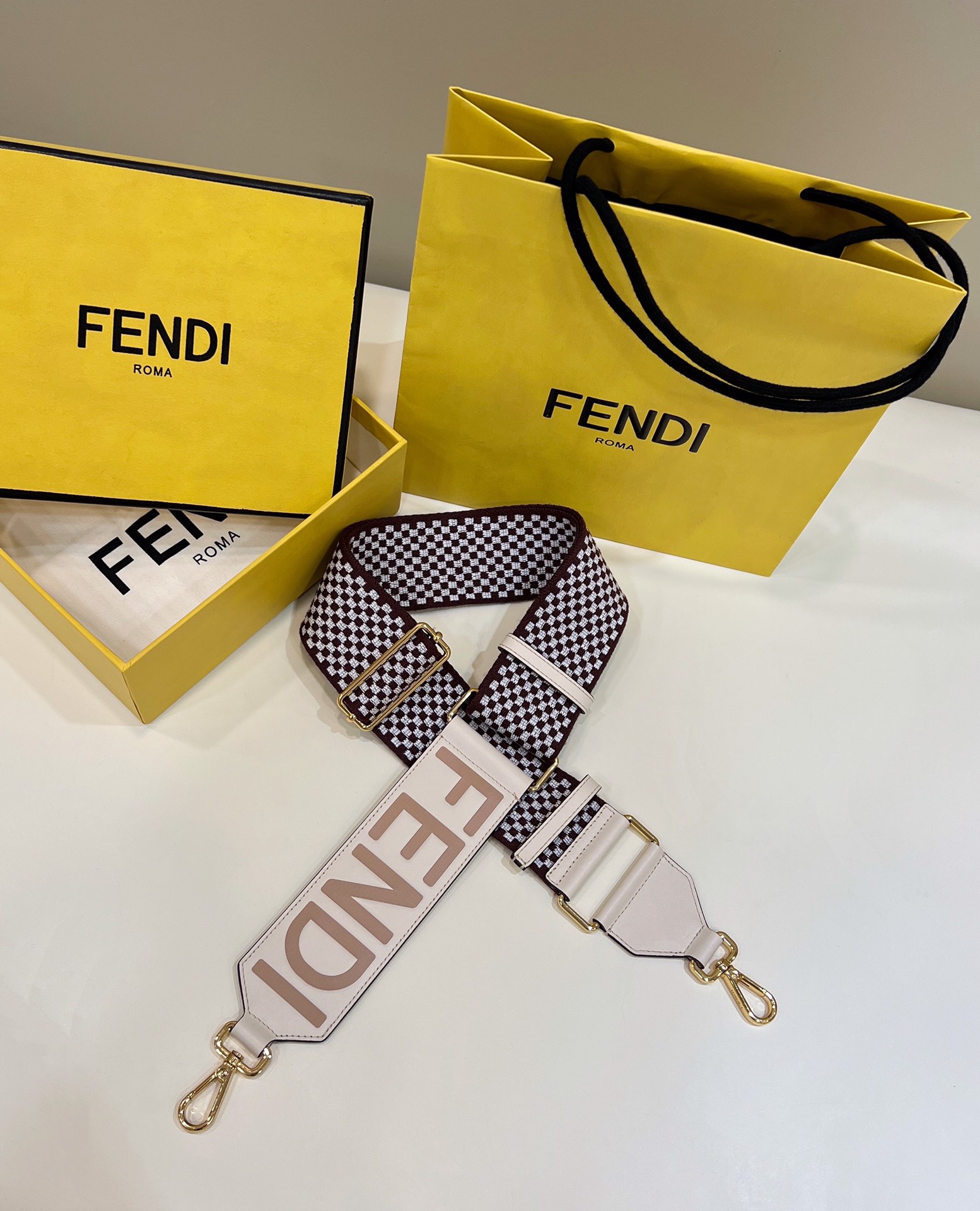 FEND Wide Shoulder Strap Model no: 910