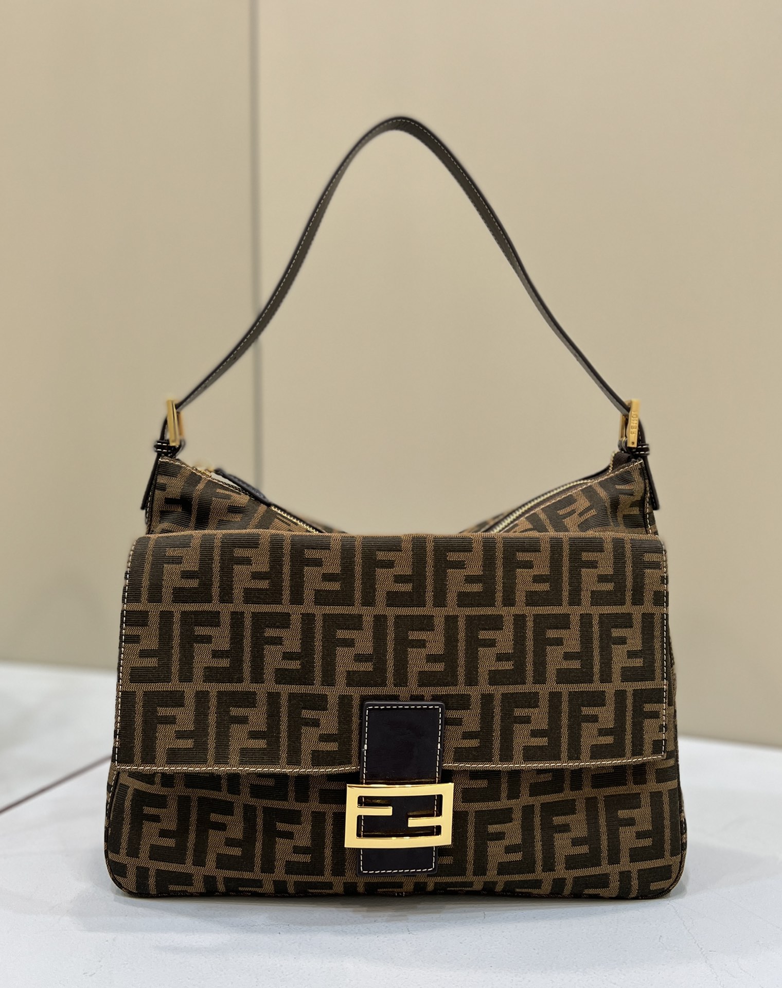 FENDI Vintage Large Capacity FF Underarm Bag Model no: 8329F