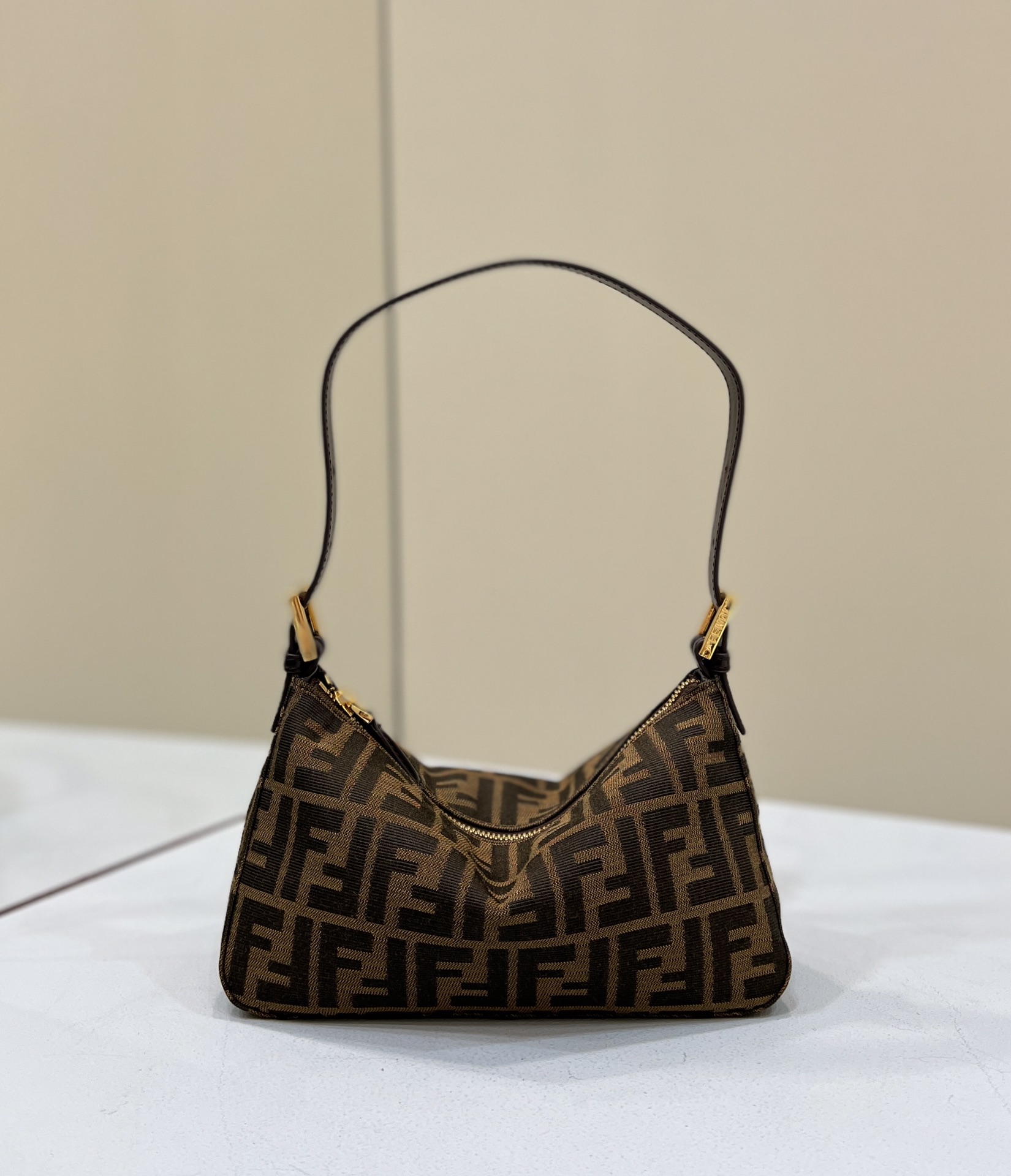 FENDi Vintage FF Underarm Bag, lined with lamb leather Model no: 8299