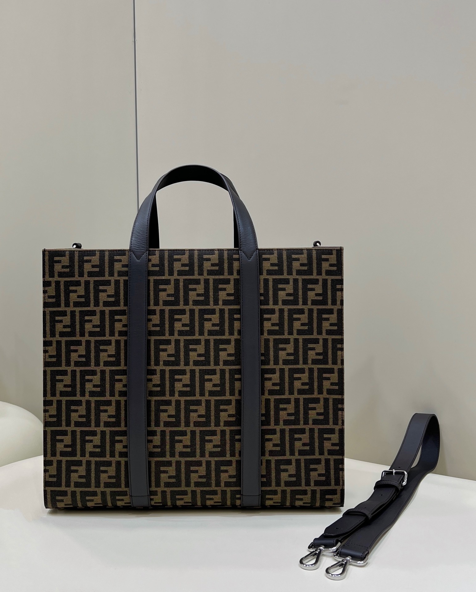 FENDI FF Vintage Tote Model no: 8571