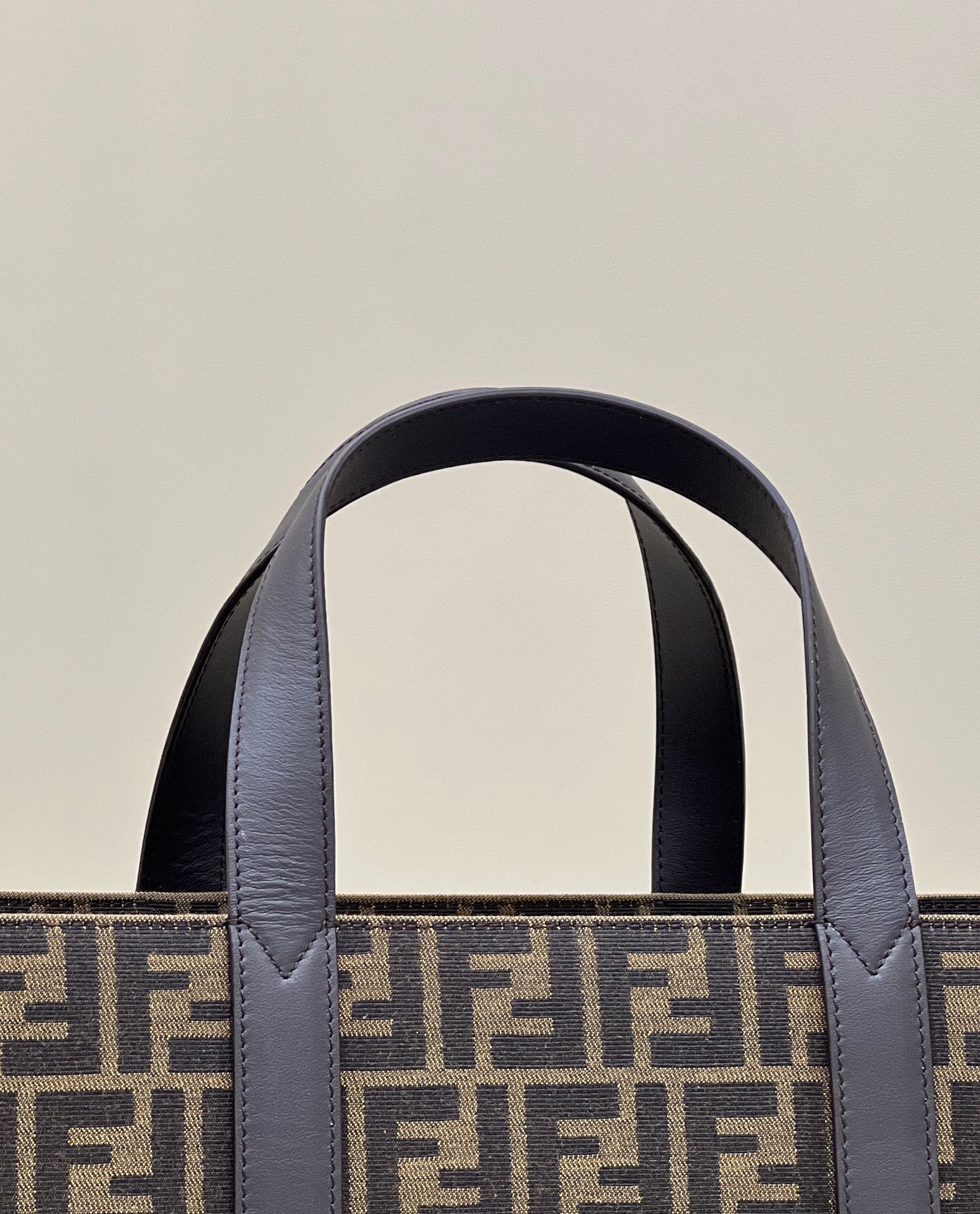 FENDI FF Vintage Tote Model no: 8571