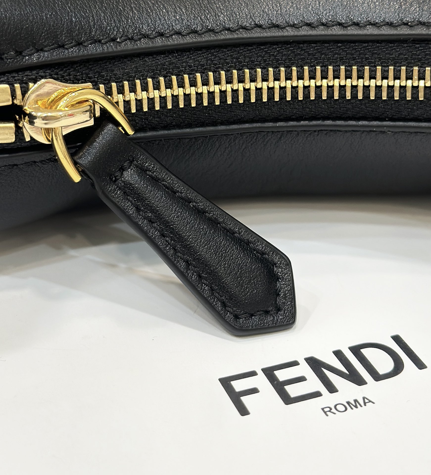 Fendigraphy mini underarm bag, cowhide, shoulder strap sold separately Model no: 80056s