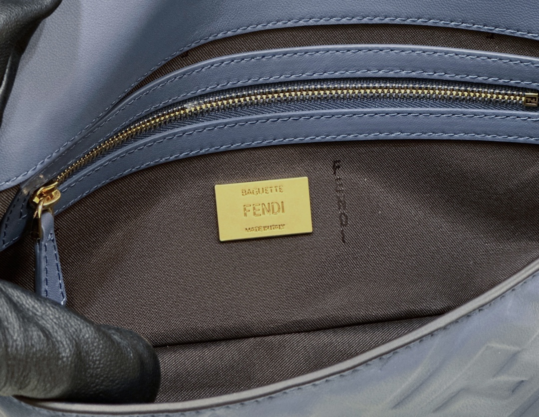 Fendi Baguette bag, sheepskin medium size Model no: 0135AM