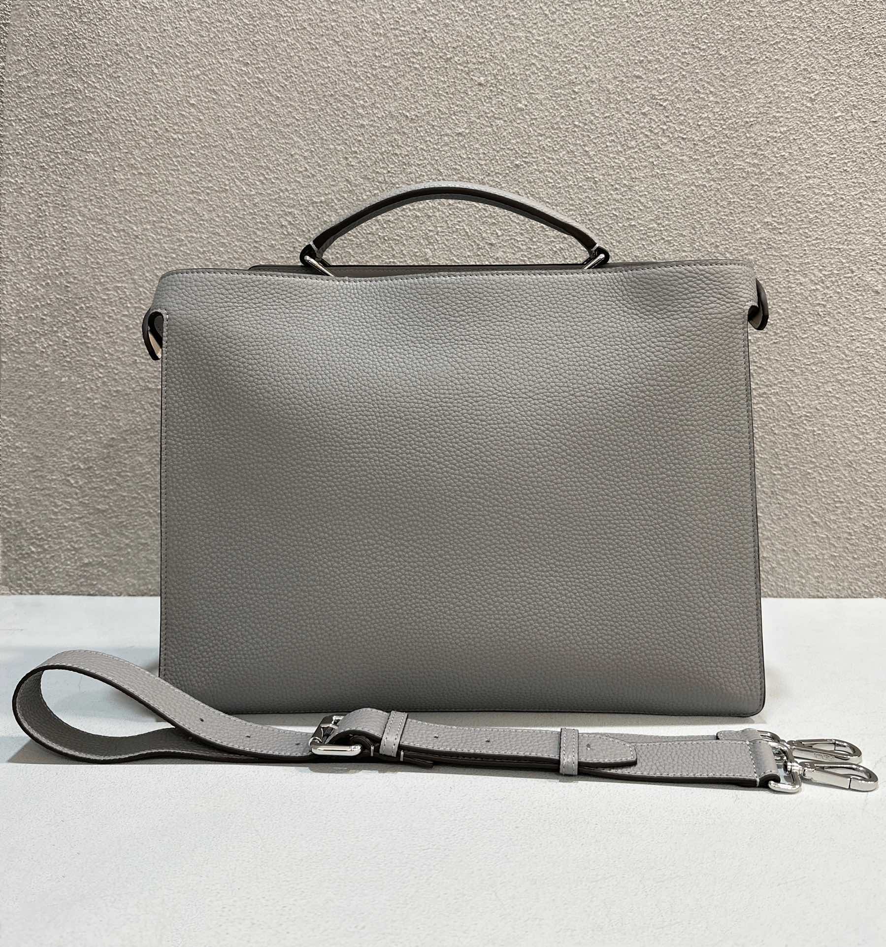 Fendi men's PEEKABOO I See U handbag Model no: 7VA529