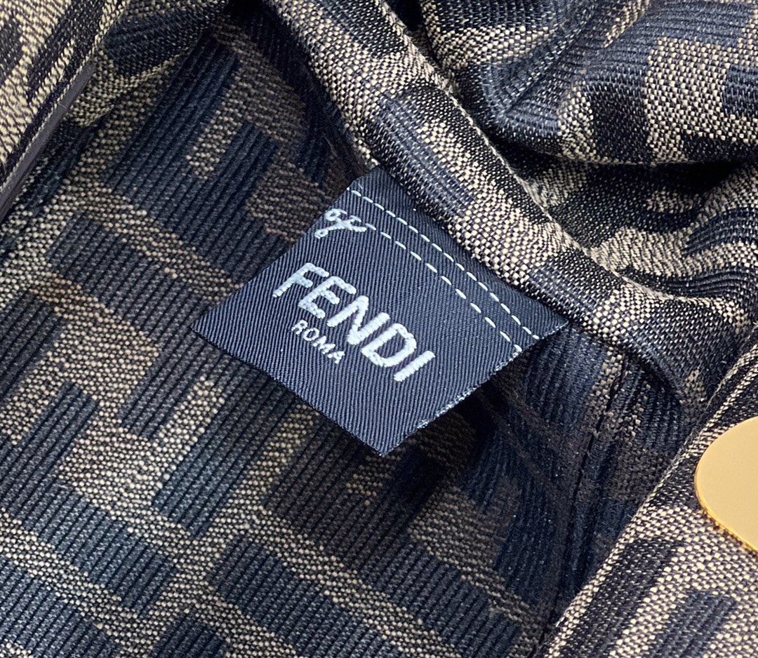 Fendi️first series, soft leather Model no: 80043