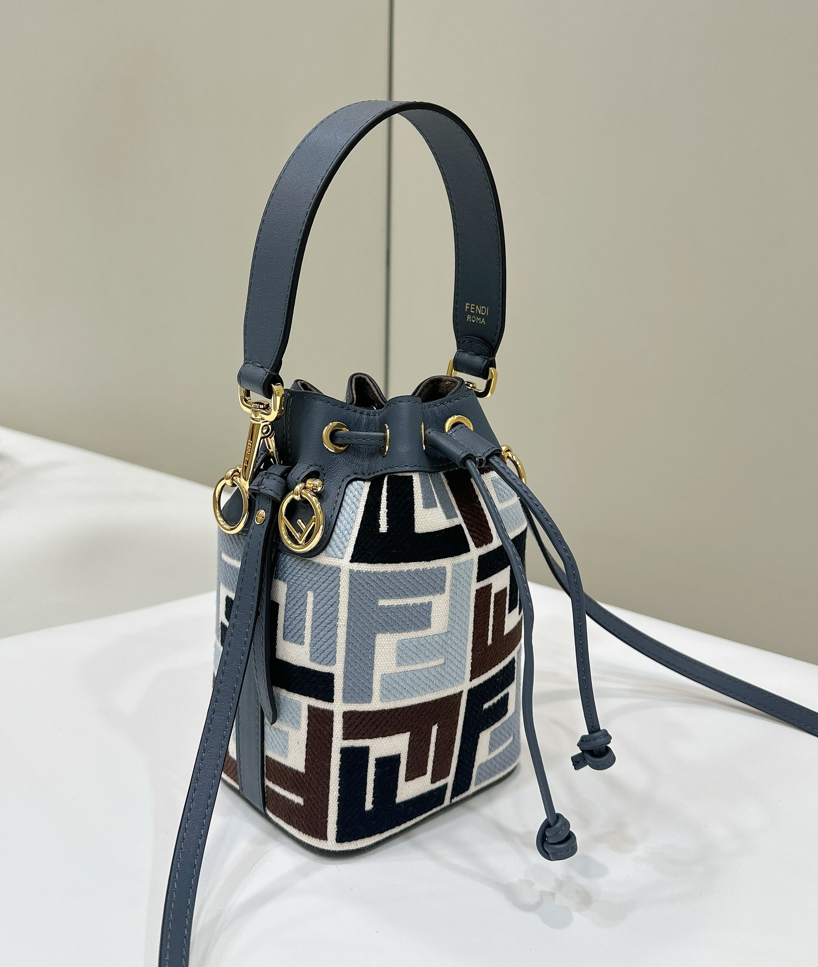 Mini bucket bag, washed denim embroidery double F logo Model no: 038