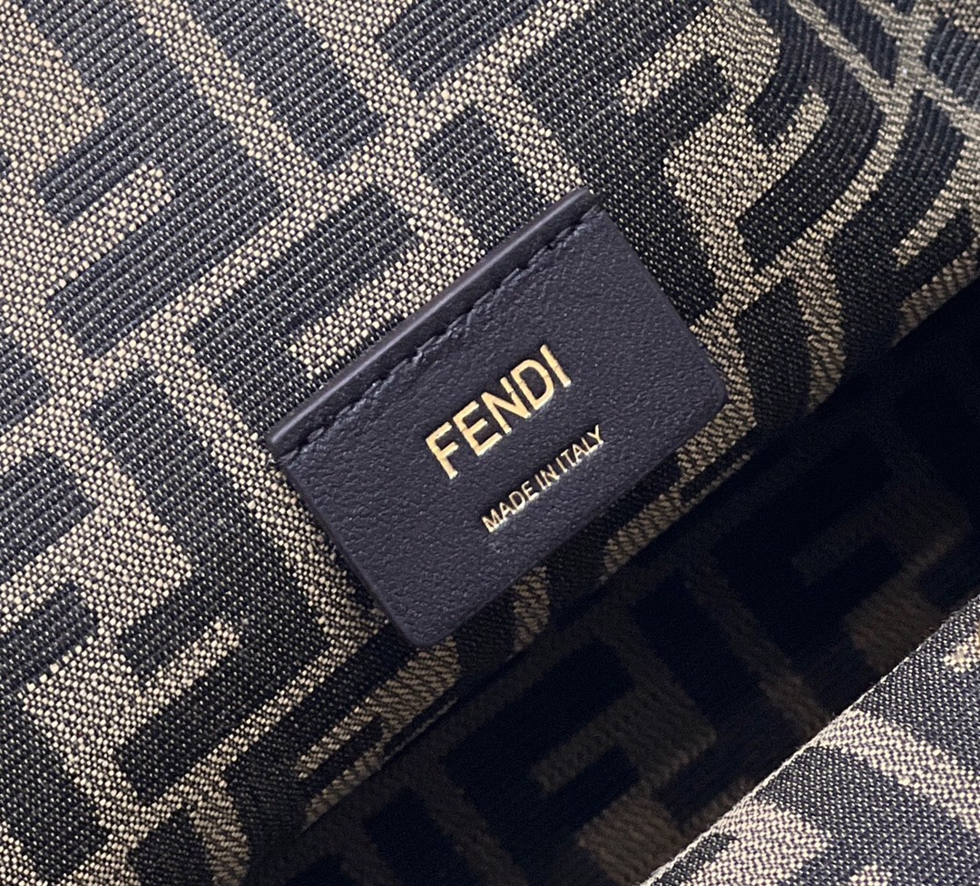 Fendi️first series, soft leather Model no: 80018L