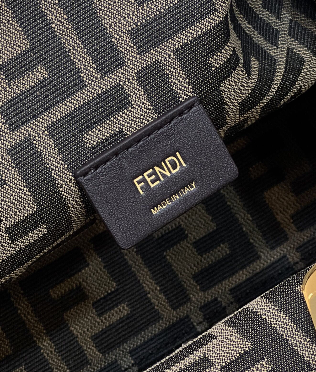 Fendi️first series, soft leather Model no: 80018L