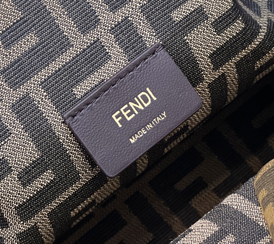 Fendi️first series, soft leather Model no: 80018L