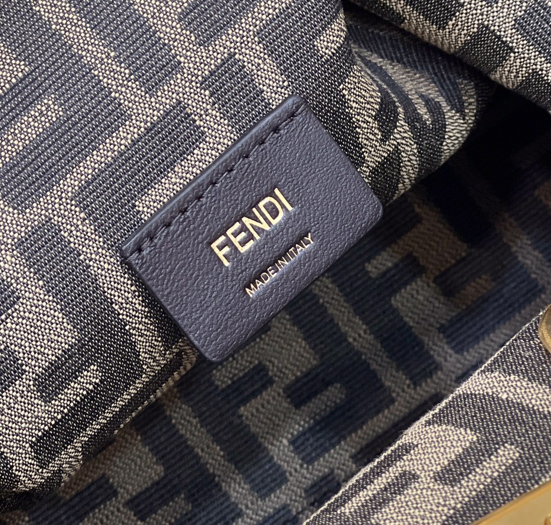 Fendi️first series, soft leather Model no: 80018L