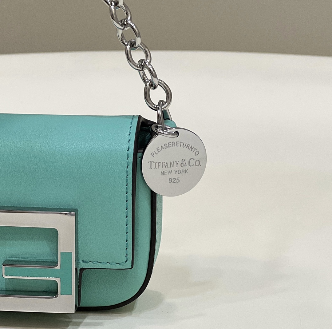 Mini Baguette Series Tiffany Blue All Leather Short Chain Shoulder Strap Model no: 80128s