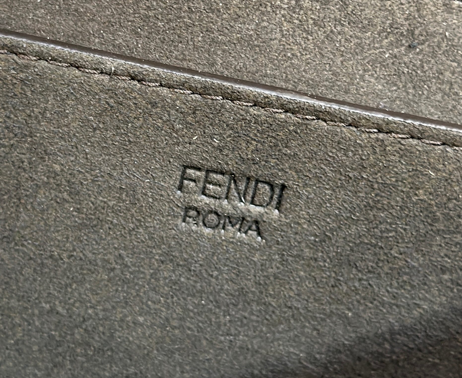 Fendi C'mon Series Vintage Logo Material Model no: 8622AS