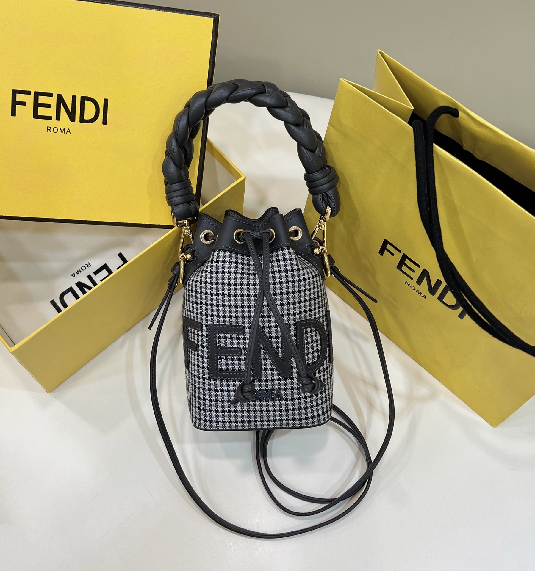 Mini Bucket Bag Houndstooth Calfskin Mixed with High-Quality Fabric Model no: 8591