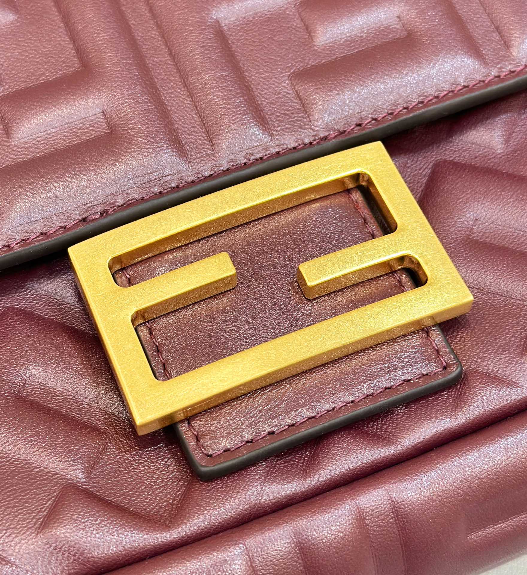 Fendi Baguette Sheepskin Model no: 0135M