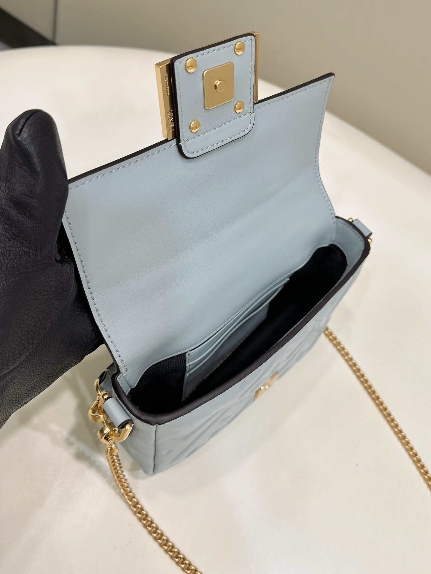 Fendi Baguette Mini Sheepskin Model no: 0135As