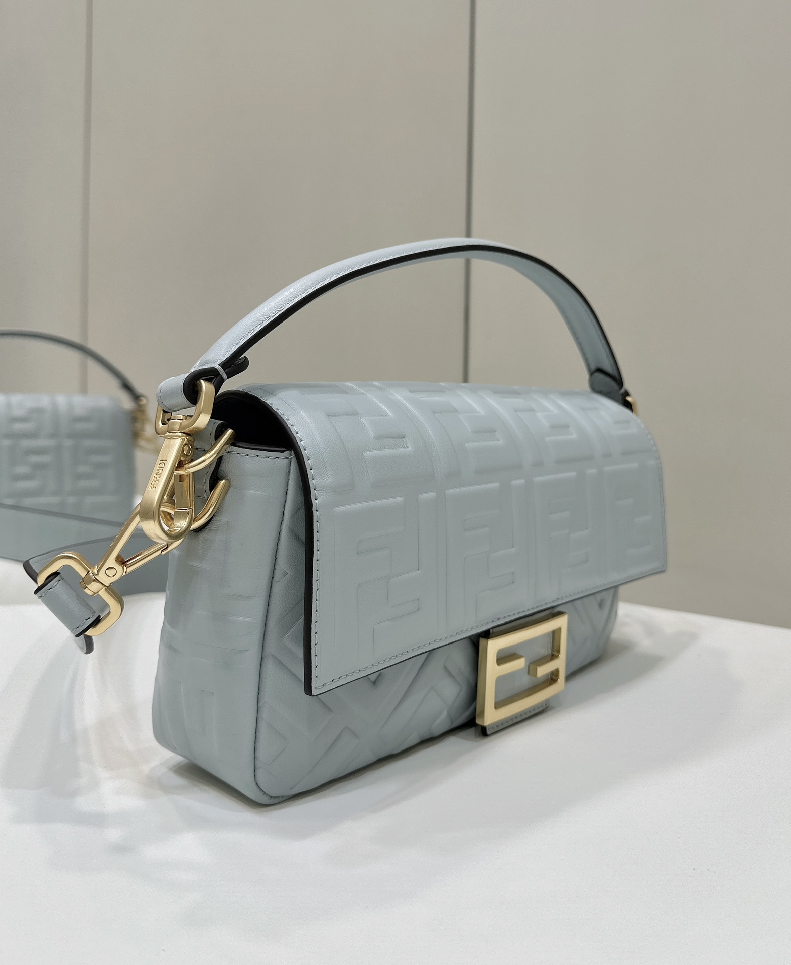 FENDI Baguette Sheepskin Model no: 0135AM