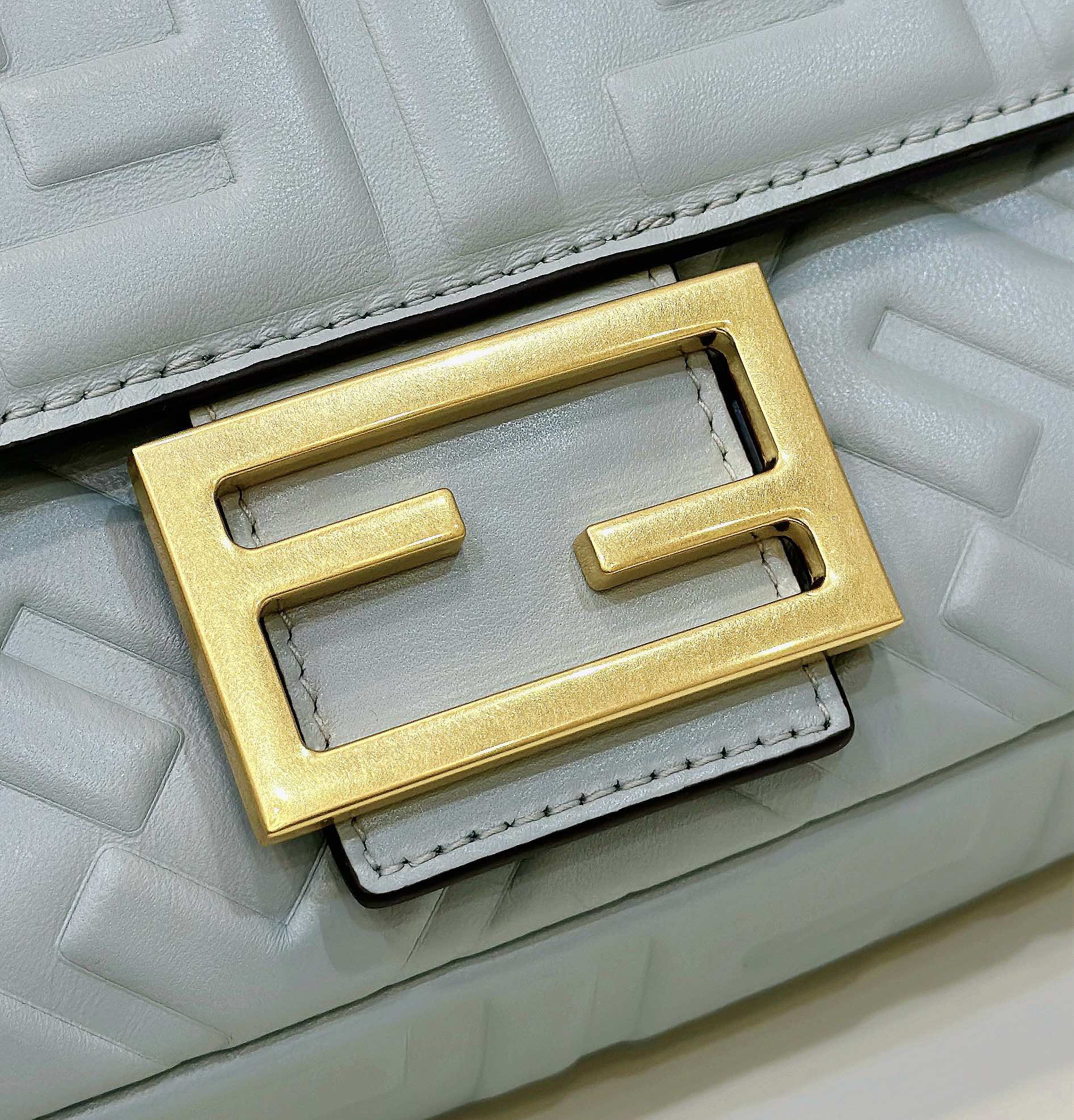 FENDI Baguette Sheepskin Model no: 0135AM