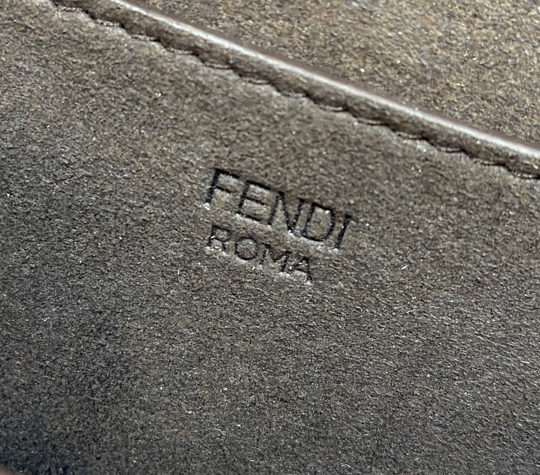 Fendi C'mon Series Model no: 8622s