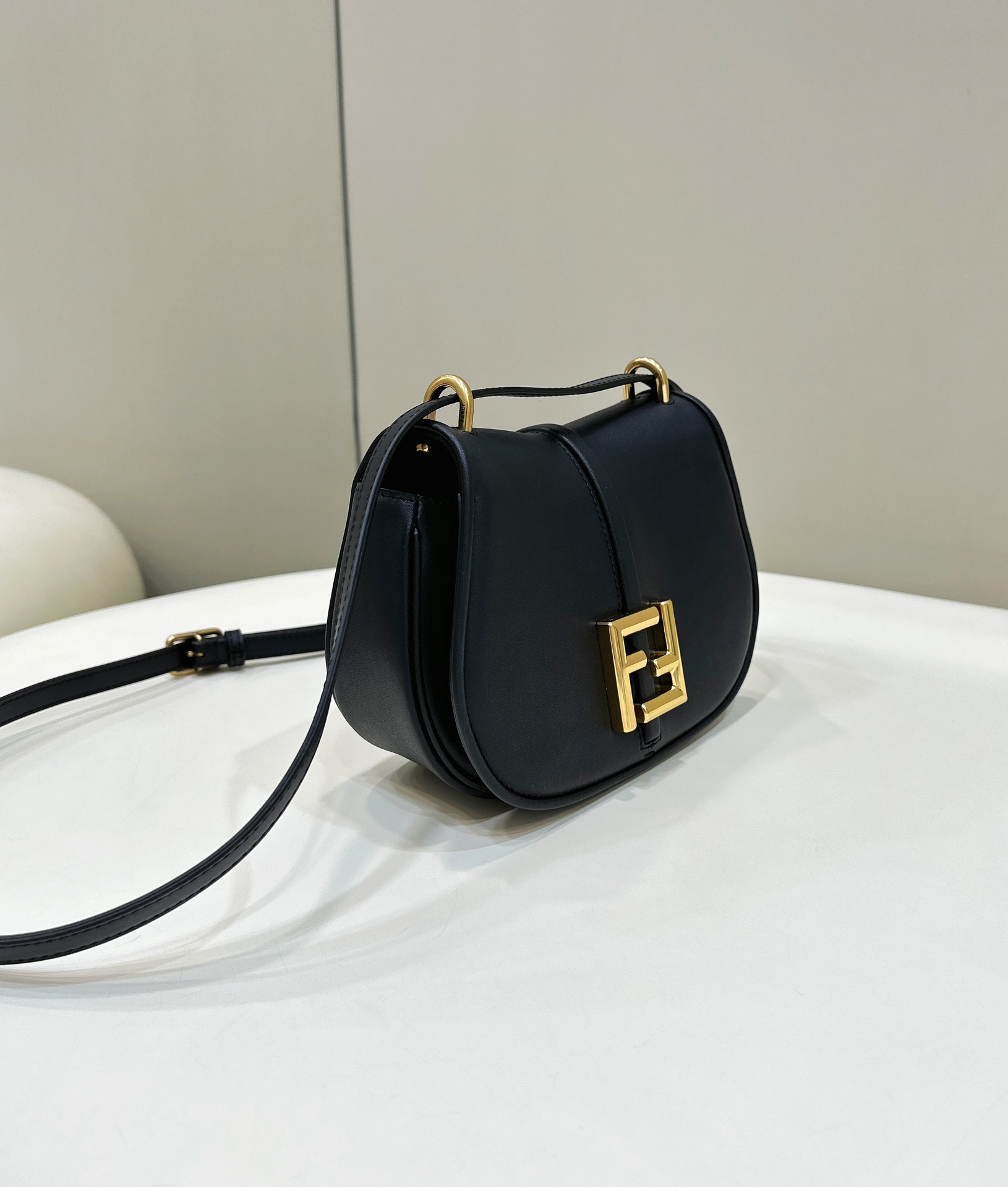 Fendi C'mon Series Model no: 8622s