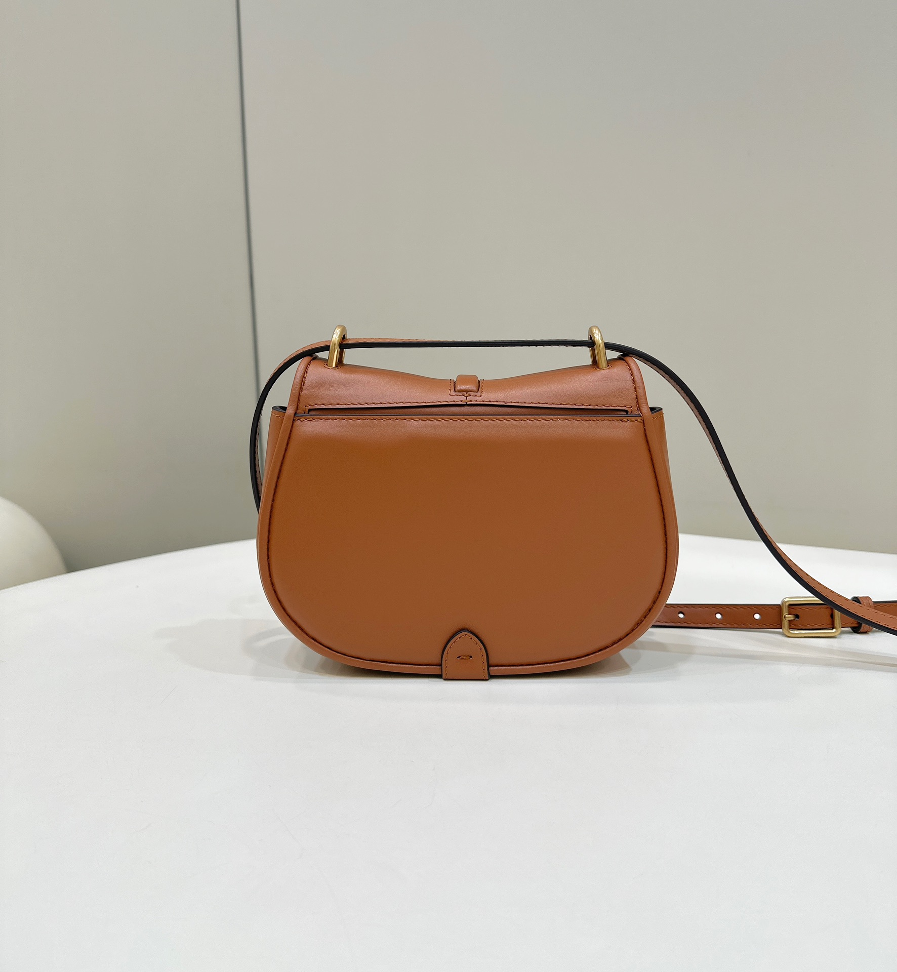 Fendi C'mon Series Model no: 8622s