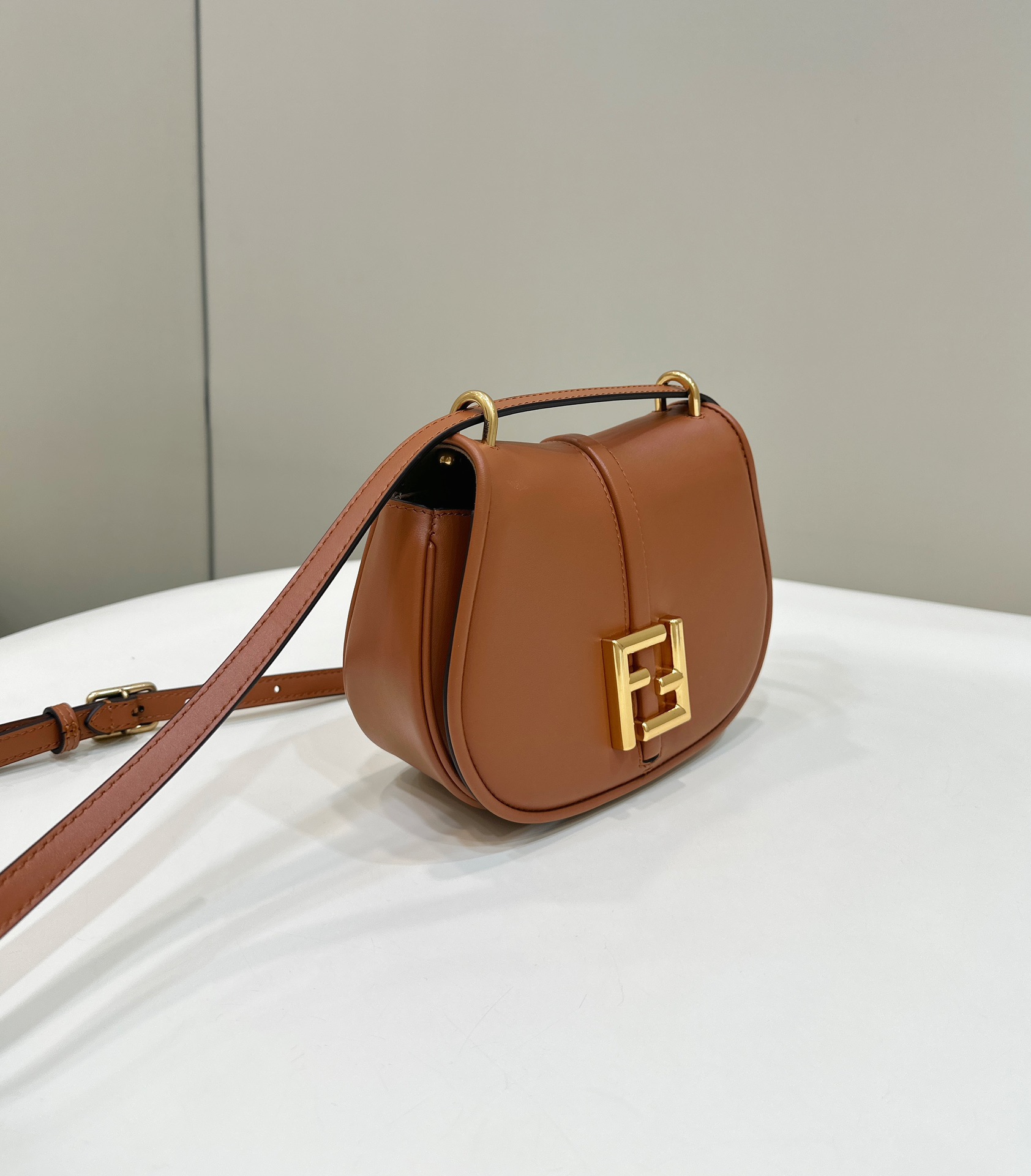 Fendi C'mon Series Model no: 8622s