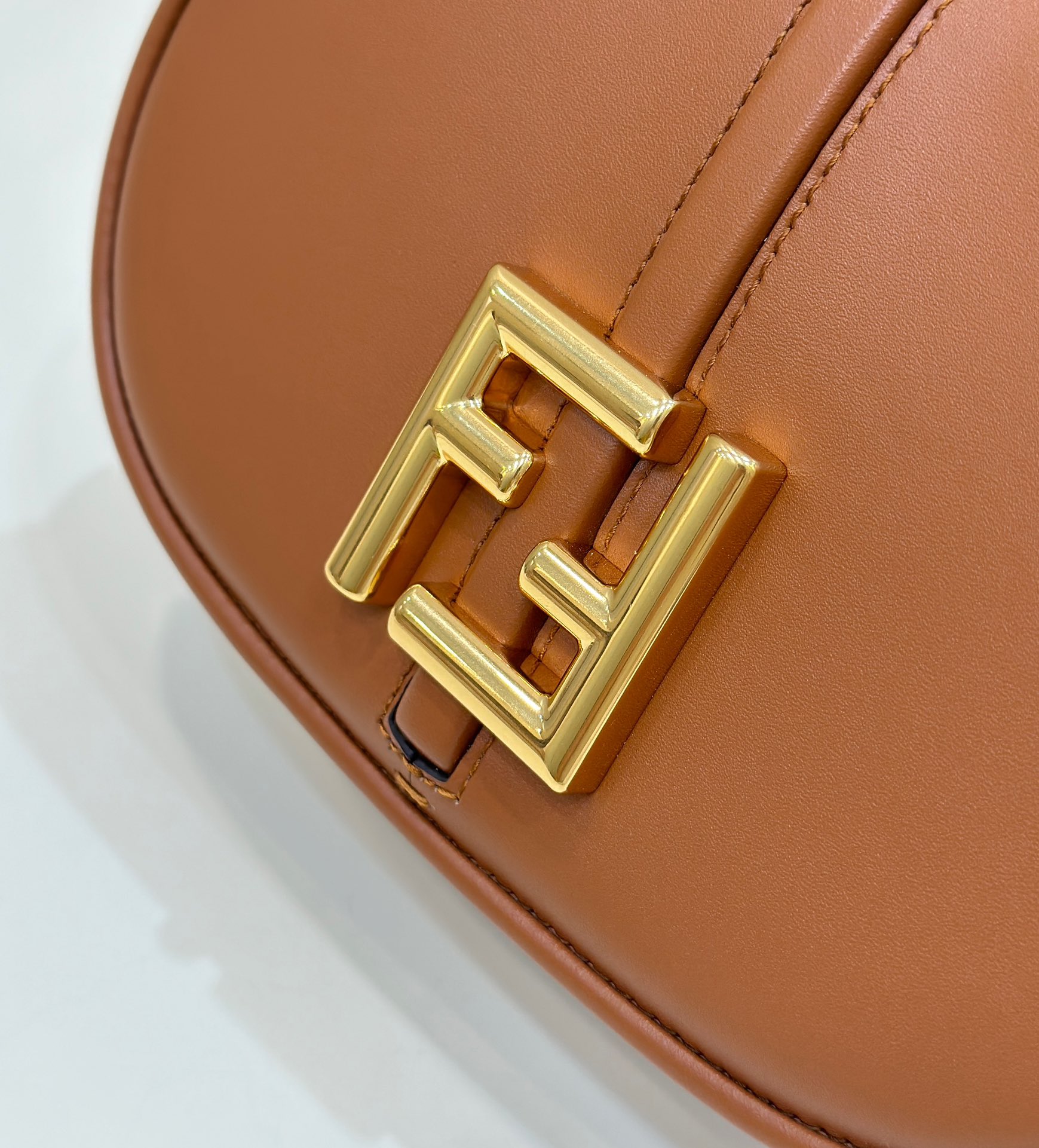 Fendi C'mon Series Model no: 8622s