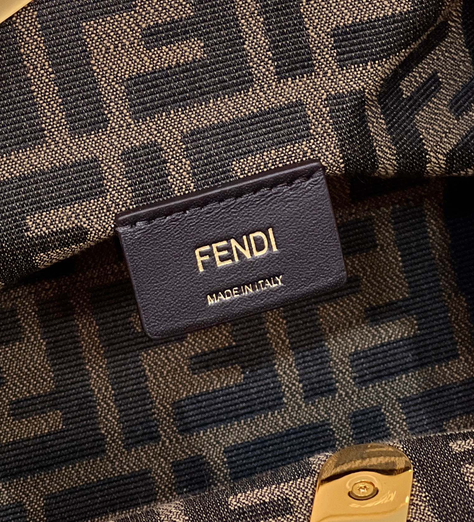 Fendi️ First Series Soft Leather Model no: 80018m