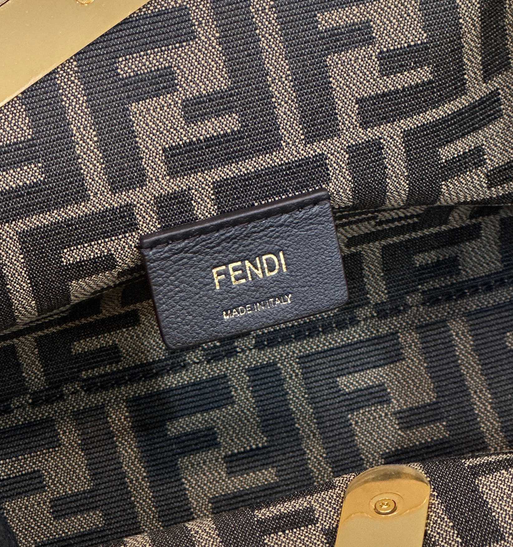 Fendi️ First Series Soft Leather Model no: 80018m